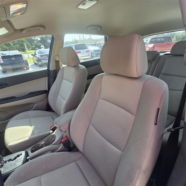 Hyundai Elantra Touring GLS Manual 2012