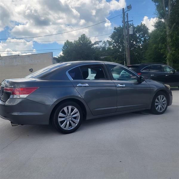 Honda Accord EX-L V6 Sedan AT 2012