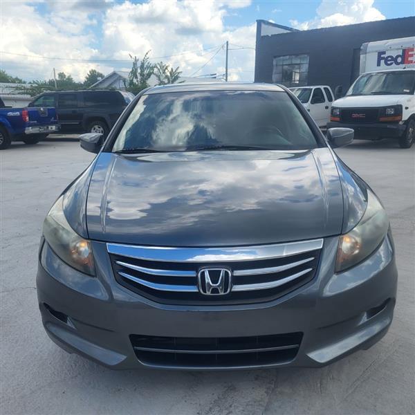 Honda Accord EX-L V6 Sedan AT 2012