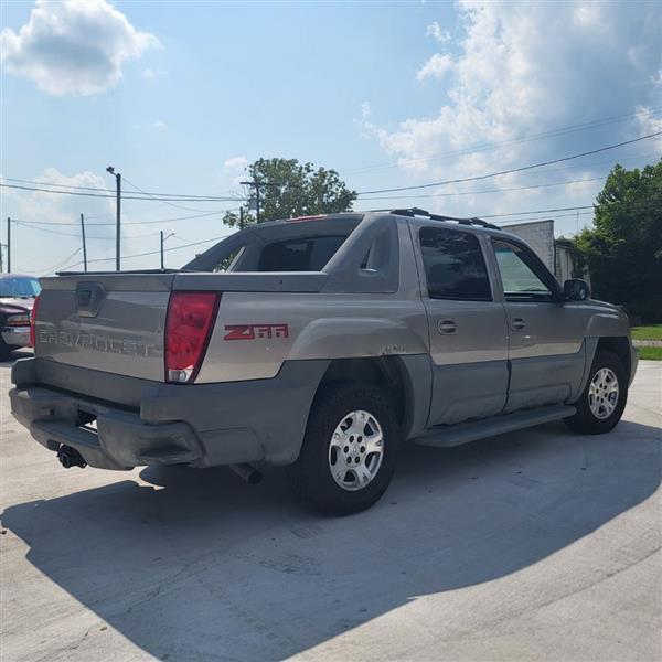 Chevrolet Avalanche 1500 2WD 2002