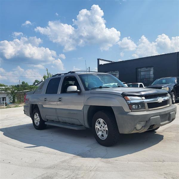 Chevrolet Avalanche 1500 2WD 2002