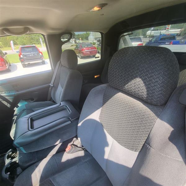Chevrolet Avalanche 1500 2WD 2002