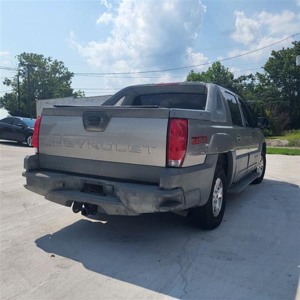 Chevrolet Avalanche 1500 2WD 2002