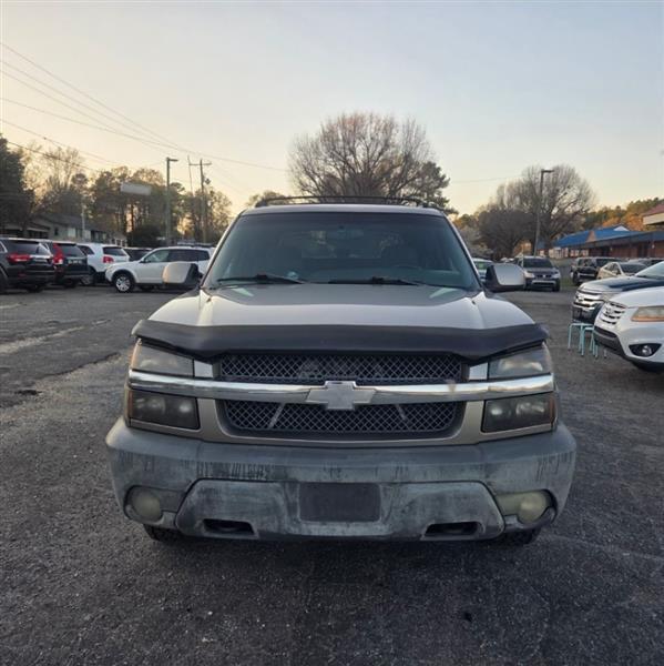 Chevrolet Avalanche 1500 2WD 2002
