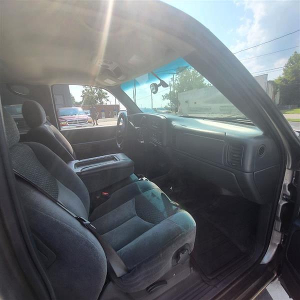 Chevrolet Avalanche 1500 2WD 2002