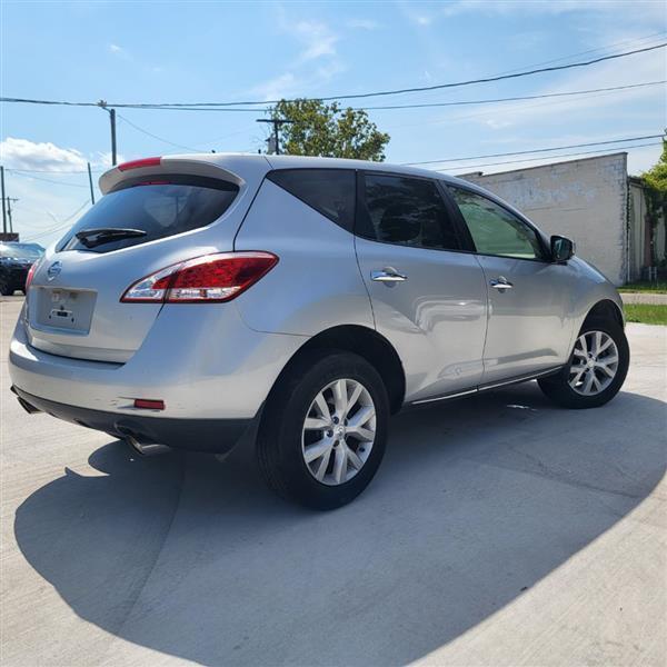Nissan Murano S 2012