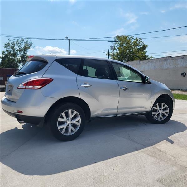 Nissan Murano S 2012