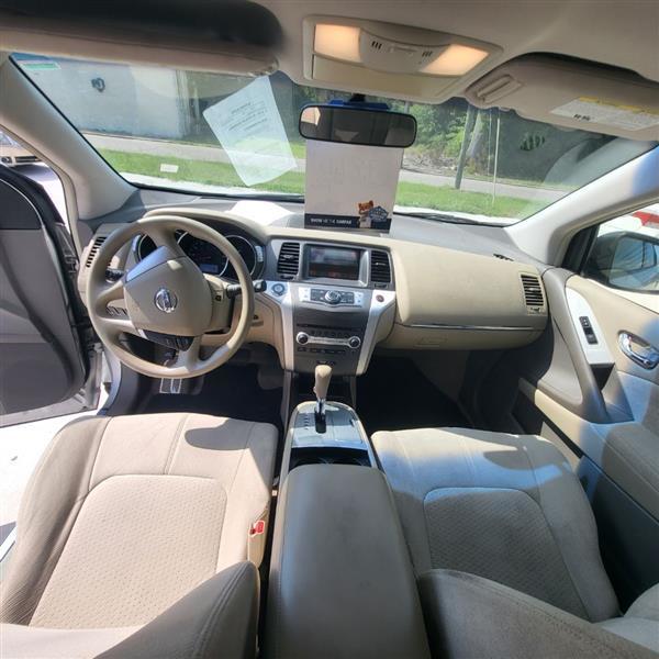 Nissan Murano S 2012