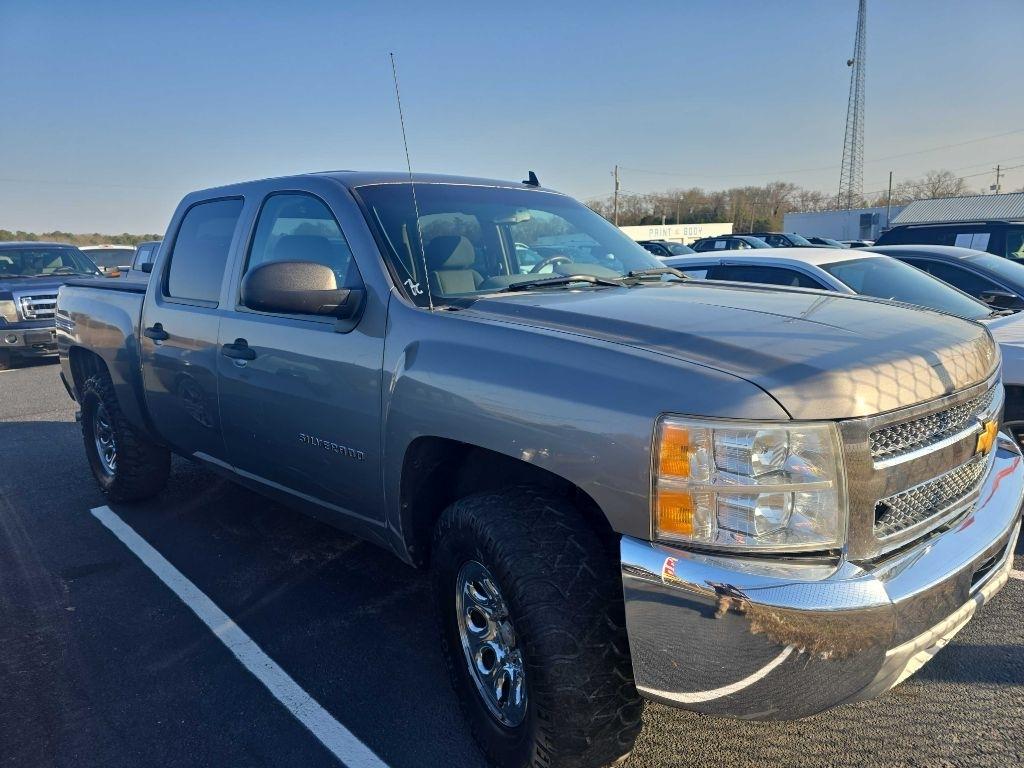 2013 Chevrolet Silverado 1500 LS Crew Cab Short Box 4WD