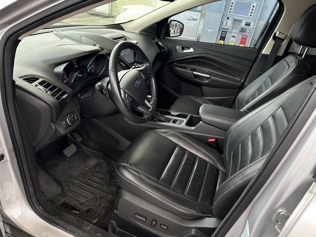 Ford Escape Titanium FWD 2017