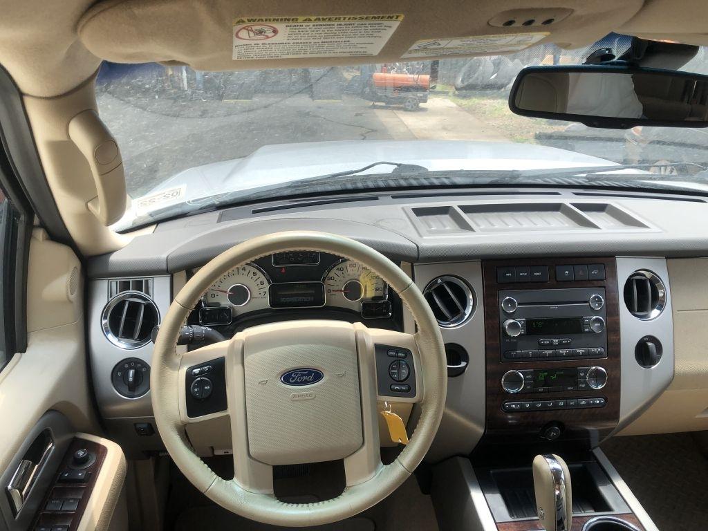 2011 Ford Expedition EL King Ranch 2WD