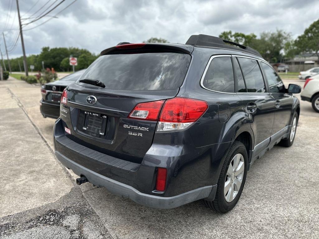 Subaru Outback 3.6R Limited 2010
