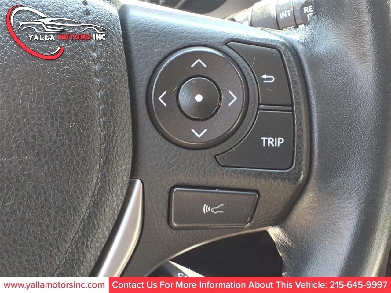 Toyota RAV4 XLE FWD 2018