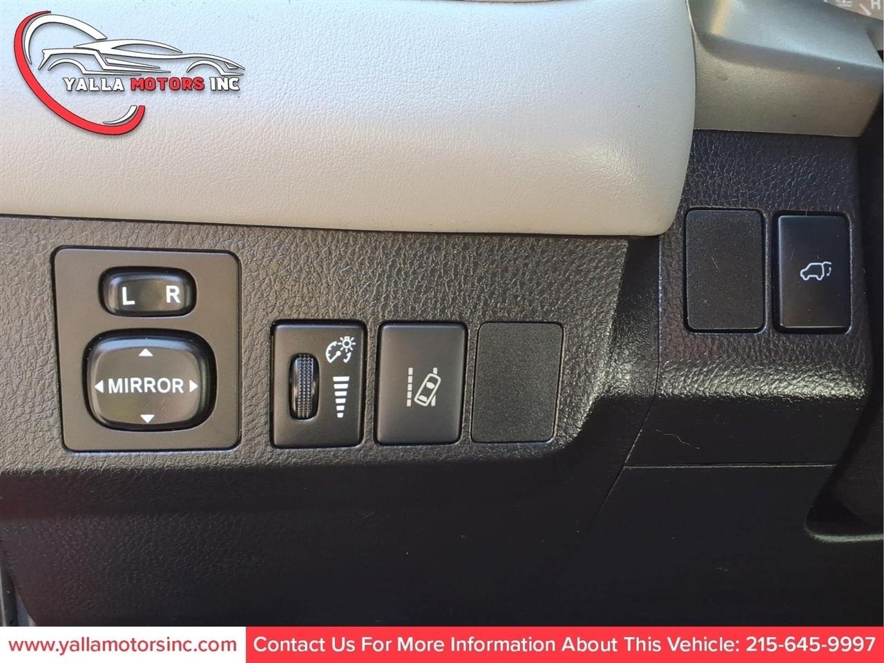 Toyota RAV4 XLE FWD 2018