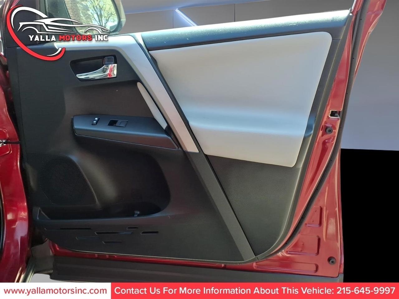 Toyota RAV4 XLE FWD 2018