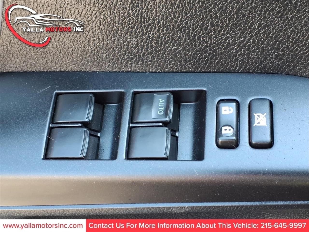 Toyota RAV4 XLE FWD 2018