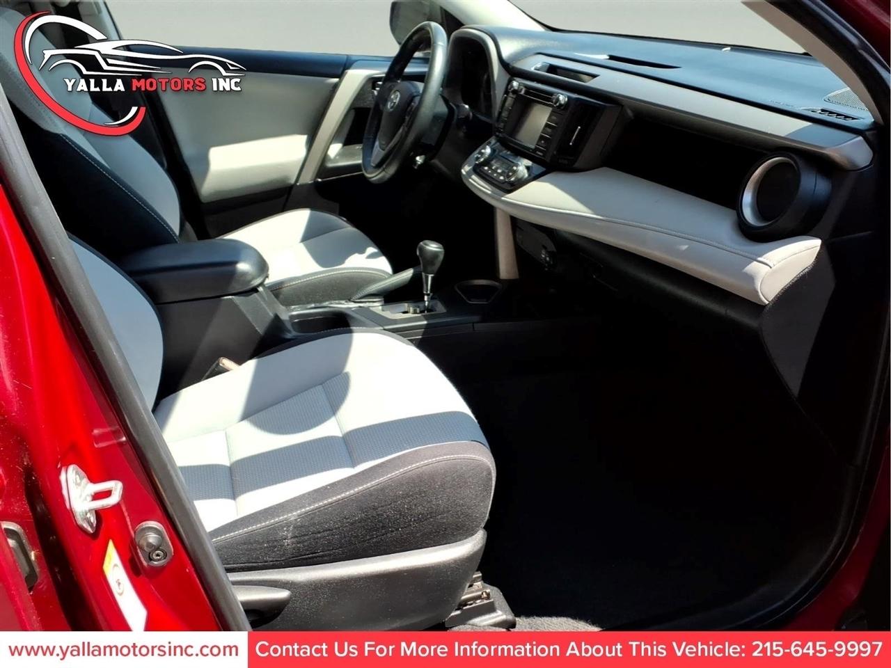 Toyota RAV4 XLE FWD 2018