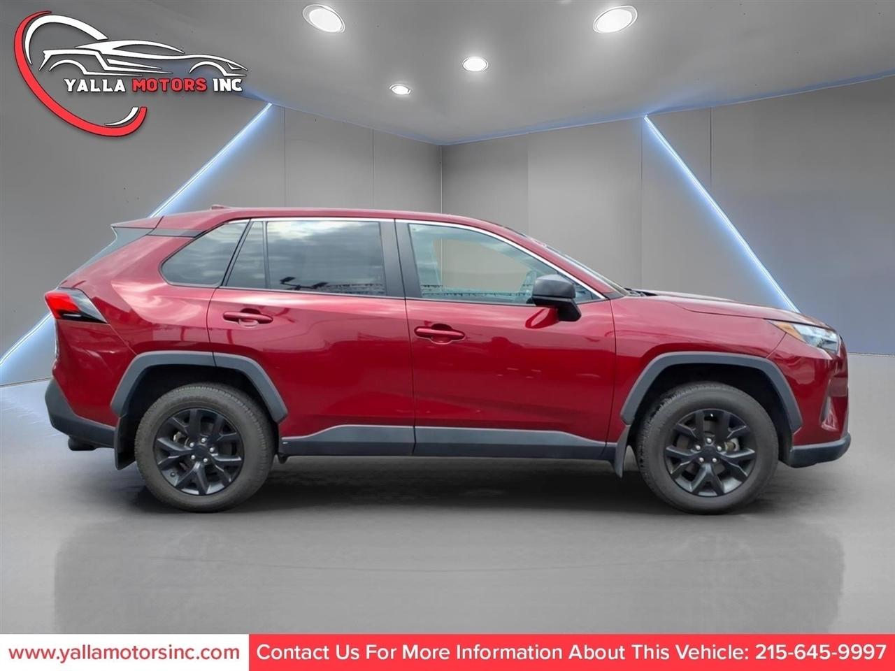 Toyota RAV4 LE 2023