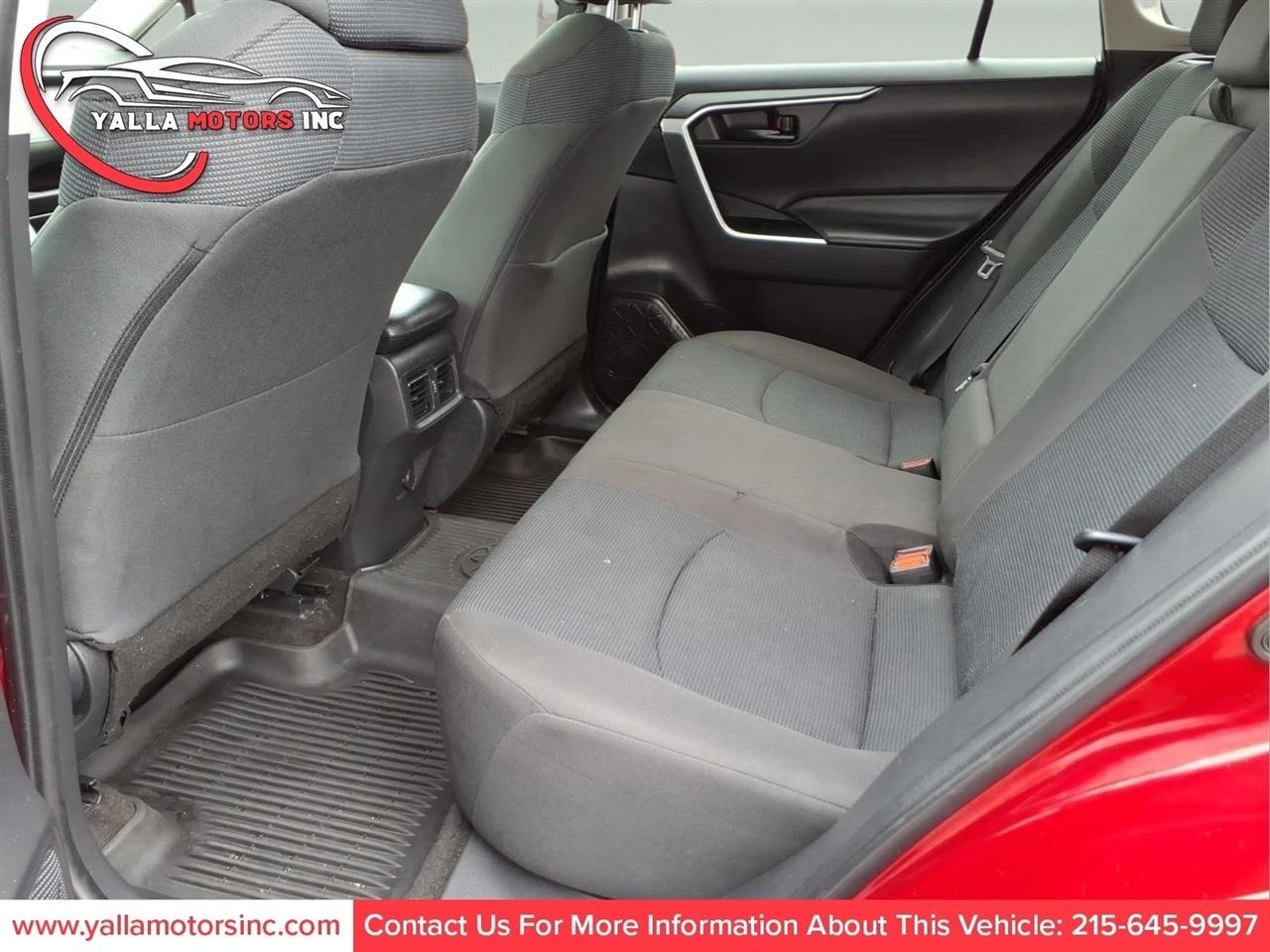 Toyota RAV4 LE 2023