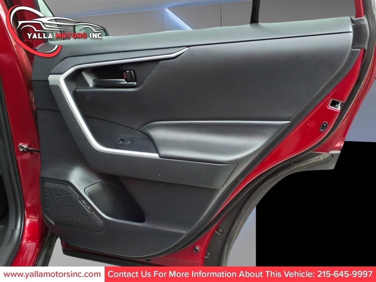 Toyota RAV4 LE 2023