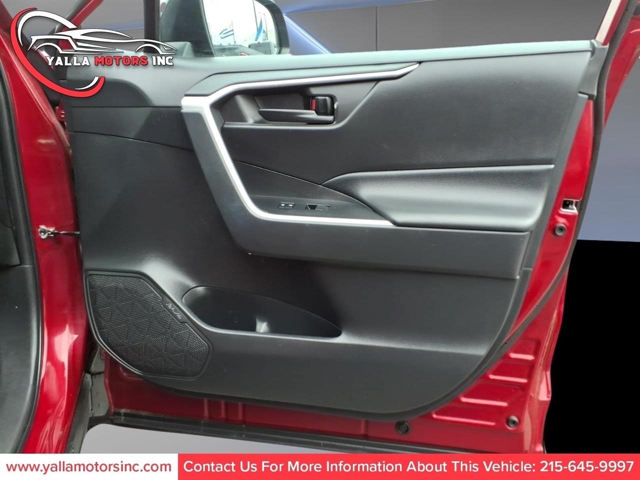 Toyota RAV4 LE 2023