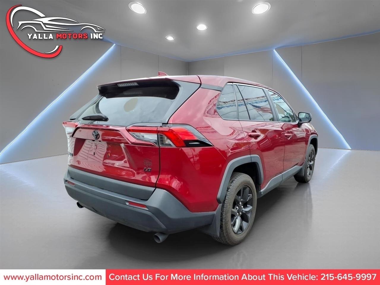 Toyota RAV4 LE 2023