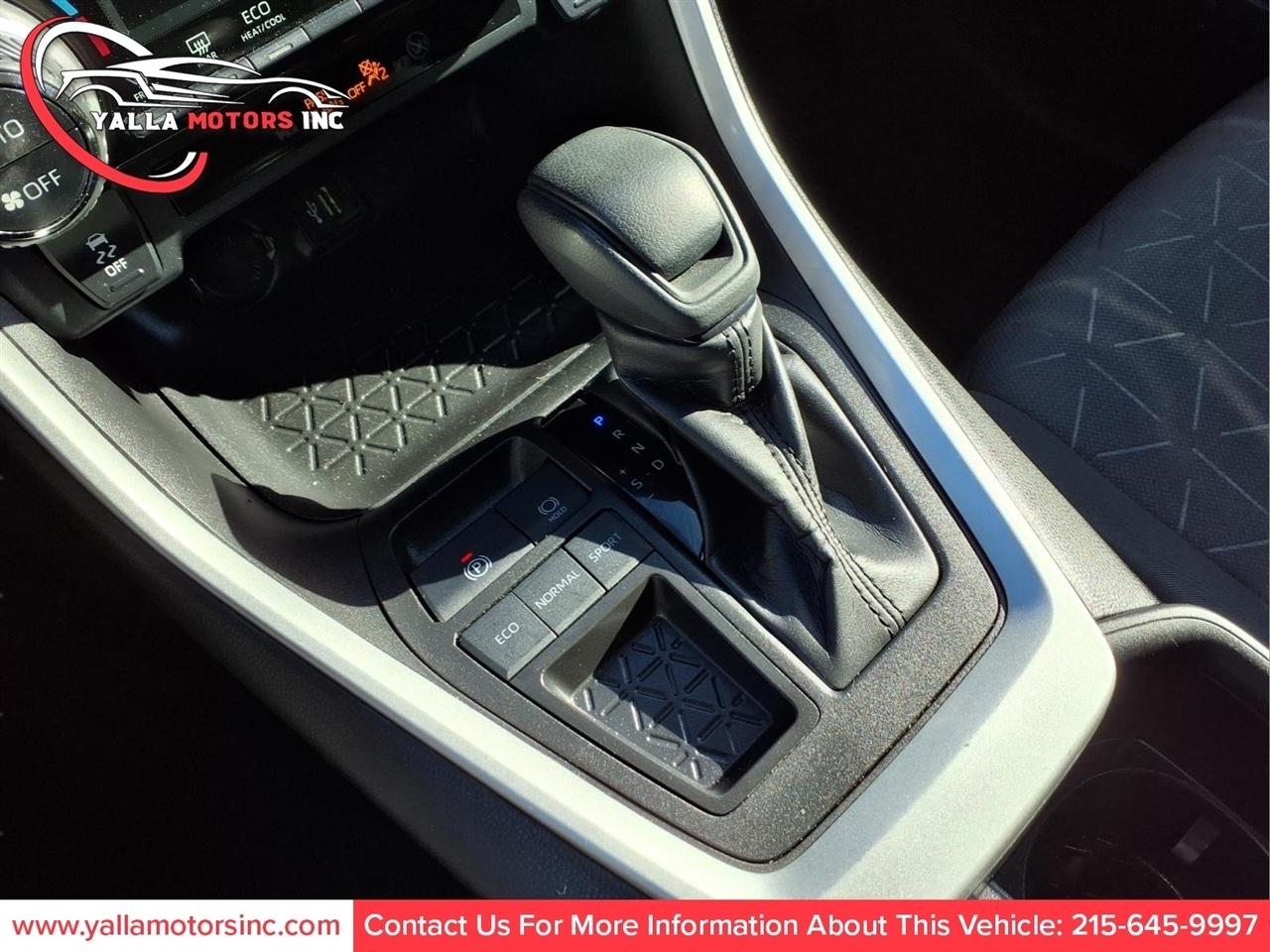 Toyota RAV4 XLE 2023