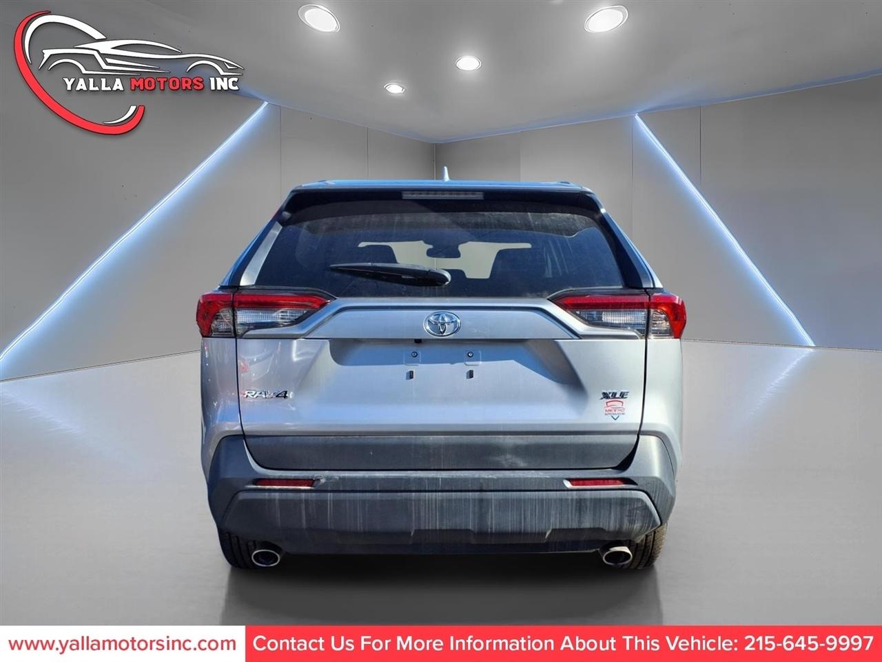 Toyota RAV4 XLE 2023