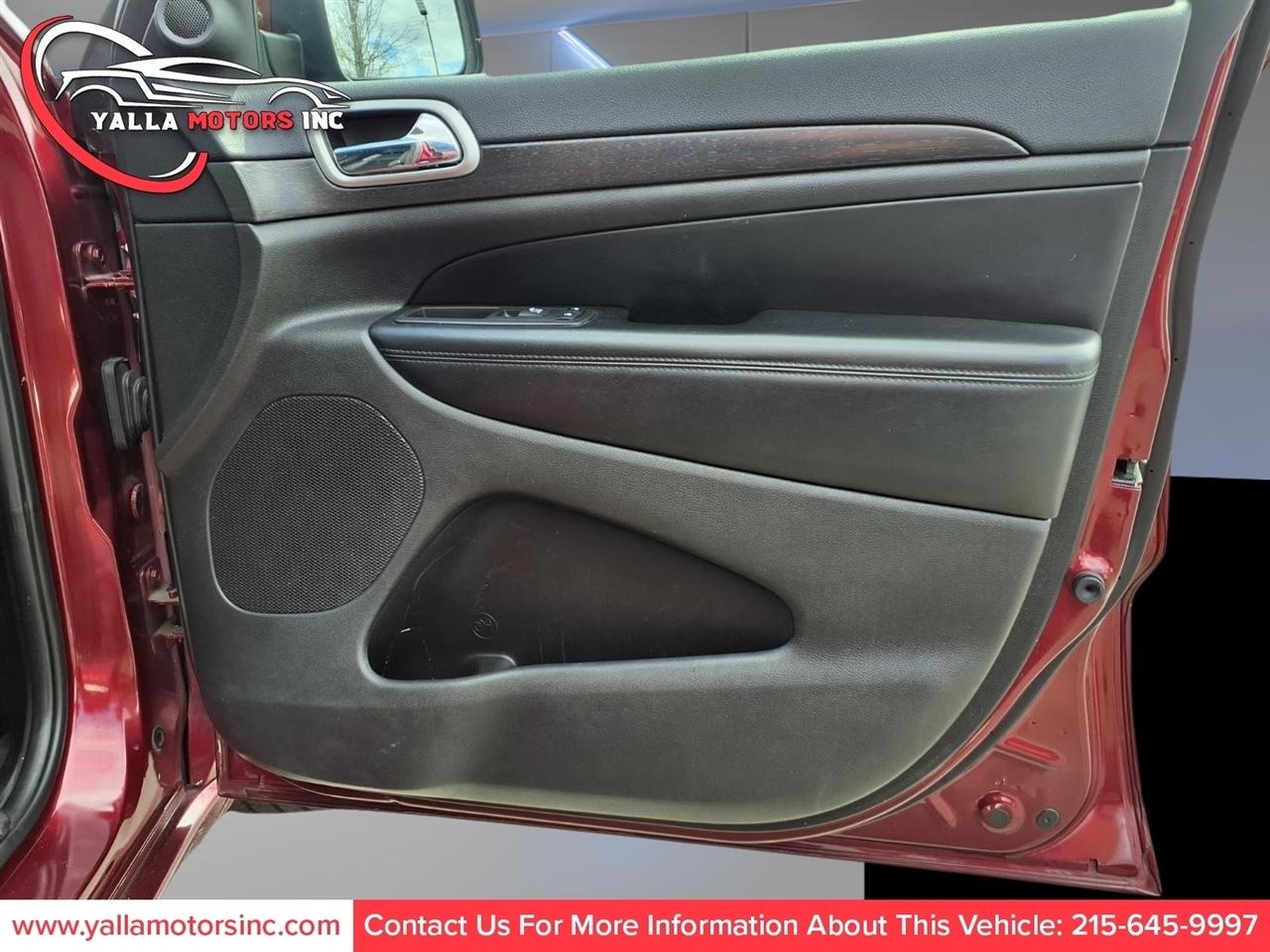 Jeep Grand Cherokee Laredo 4WD 2018