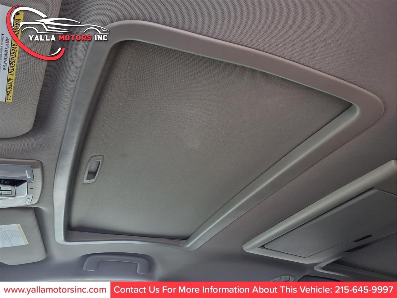 Toyota Sienna XLE 7-Passenger AWD 2017