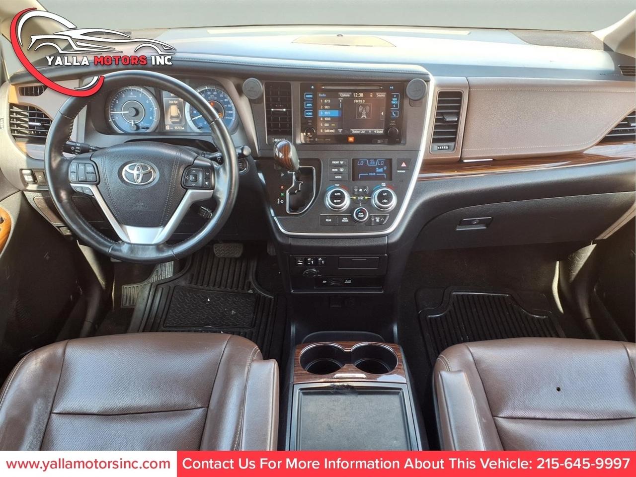 Toyota Sienna XLE 7-Passenger AWD 2017