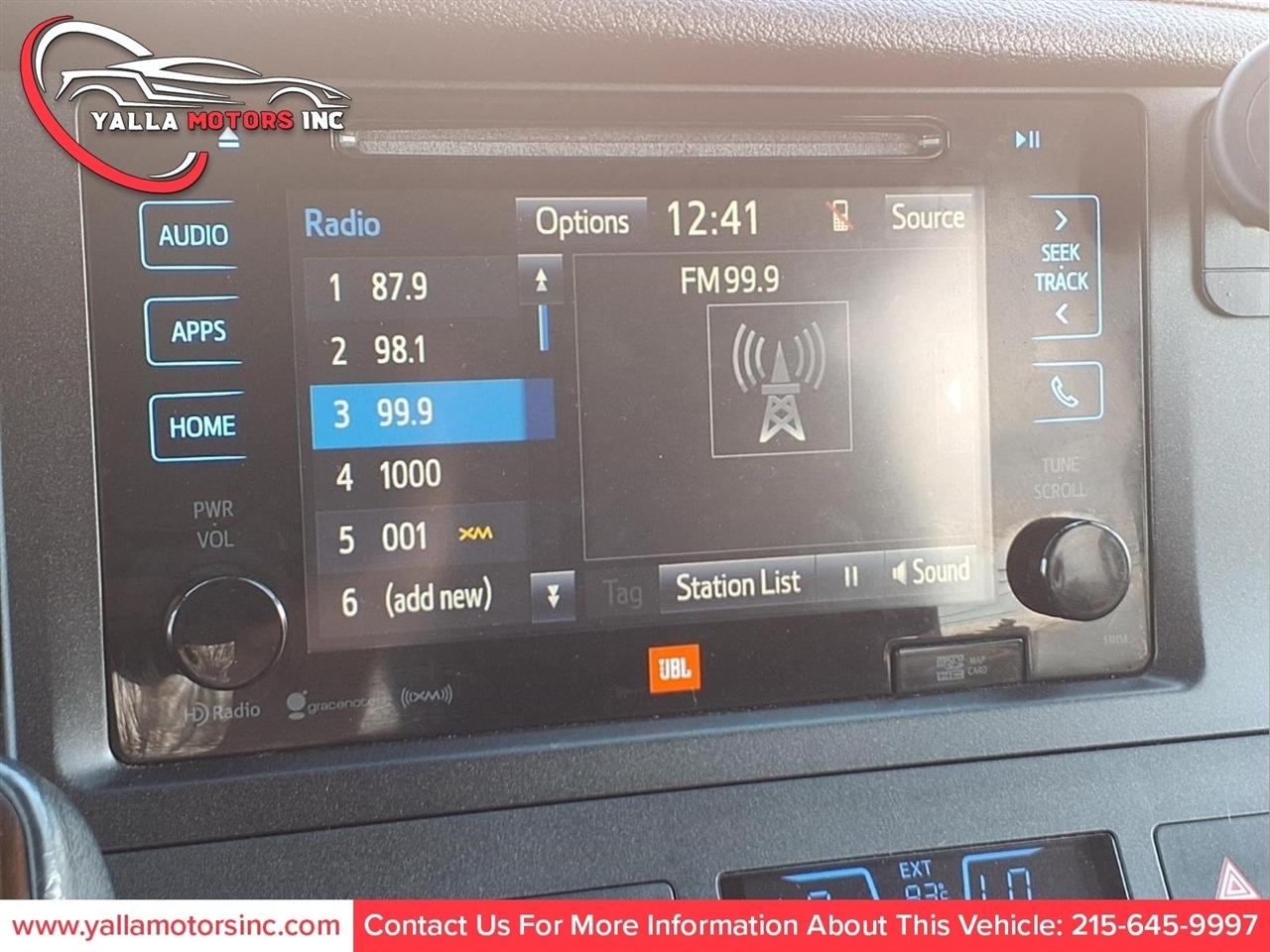 Toyota Sienna XLE 7-Passenger AWD 2017