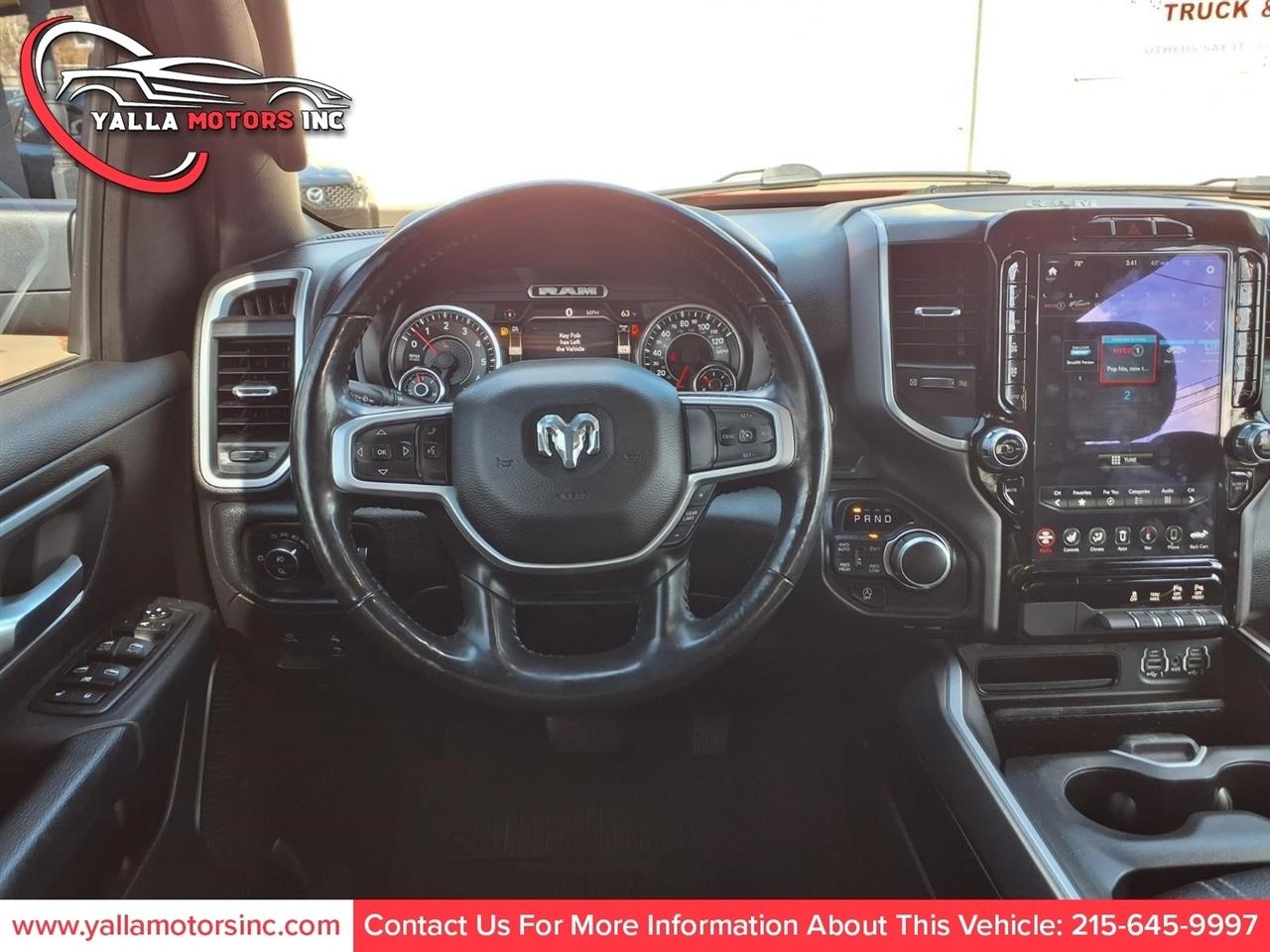 RAM 1500 Big Horn Crew Cab SWB 4WD 2020