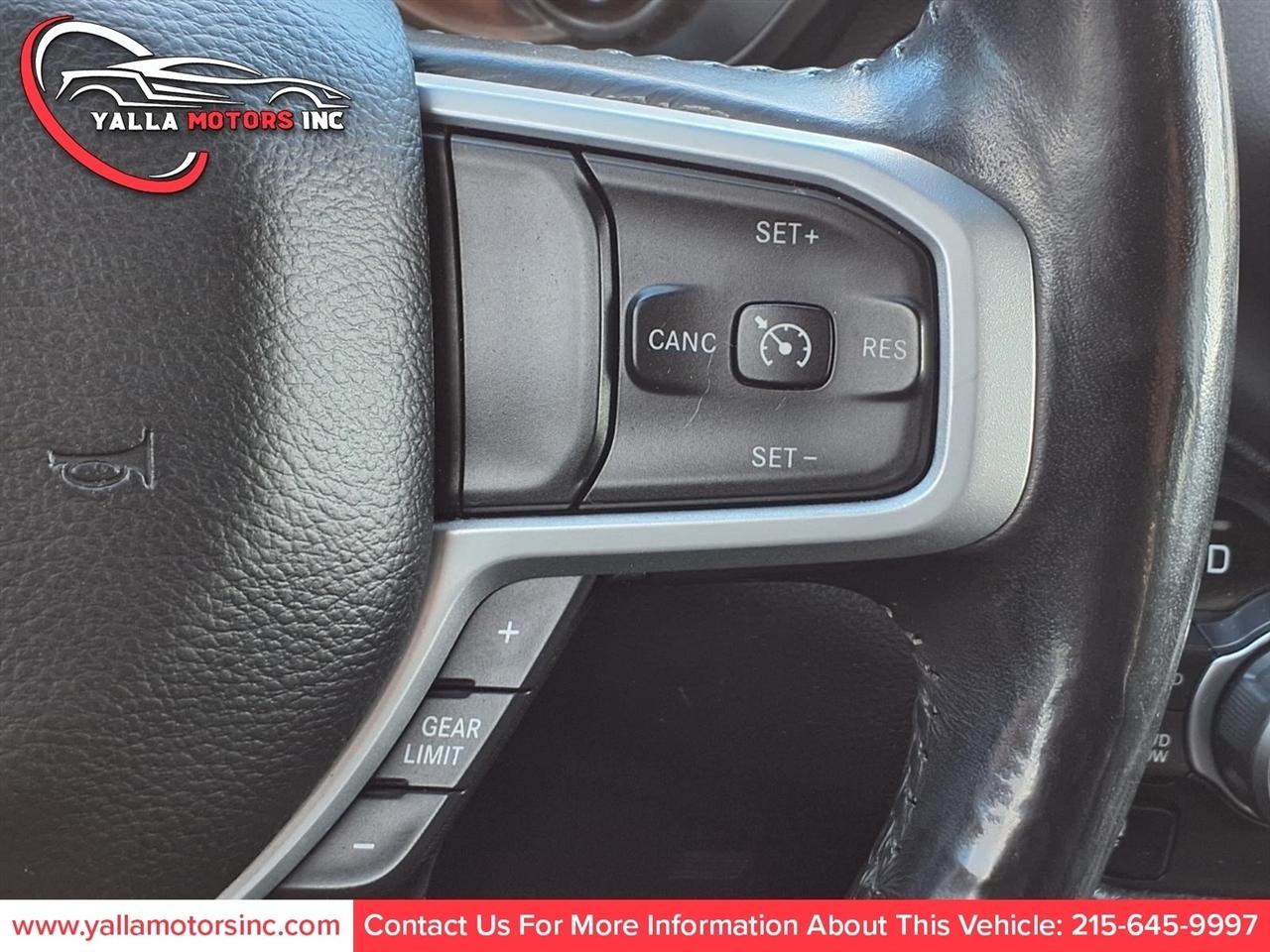 RAM 1500 Big Horn Crew Cab SWB 4WD 2020