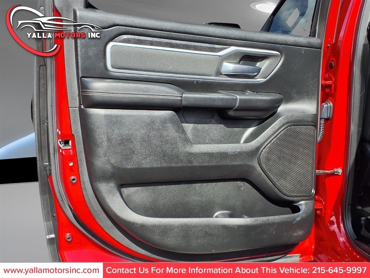 RAM 1500 Big Horn Crew Cab SWB 4WD 2020