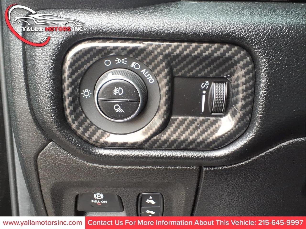 RAM 1500 Big Horn Crew Cab LWB 4WD 2020