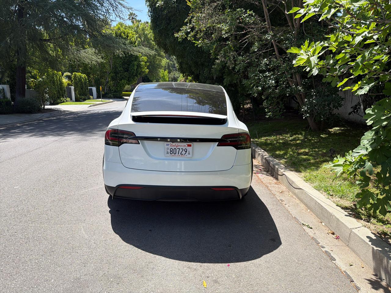 Tesla Model X  2023