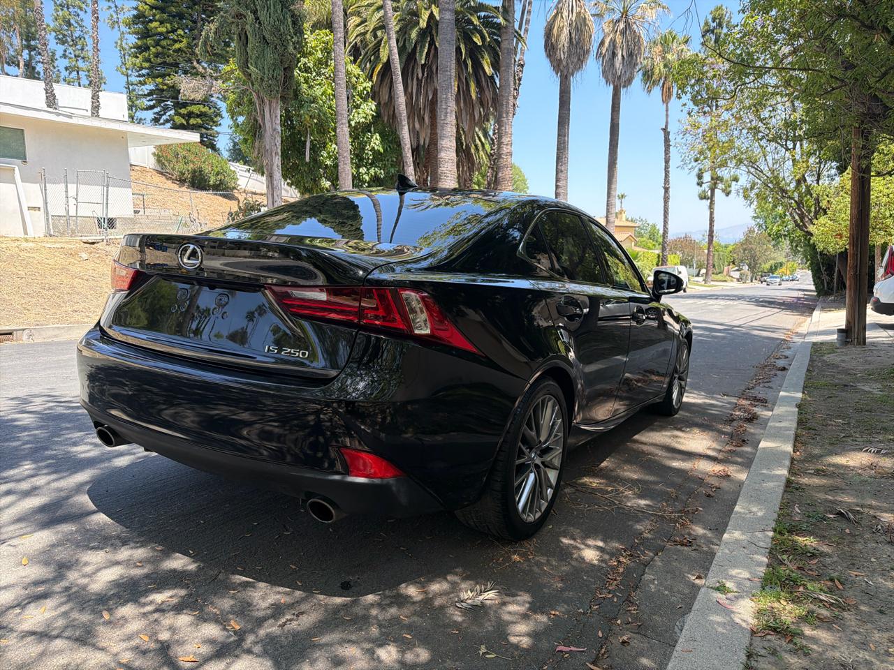 Lexus IS 250 4dr Sport Sdn Auto RWD 2014