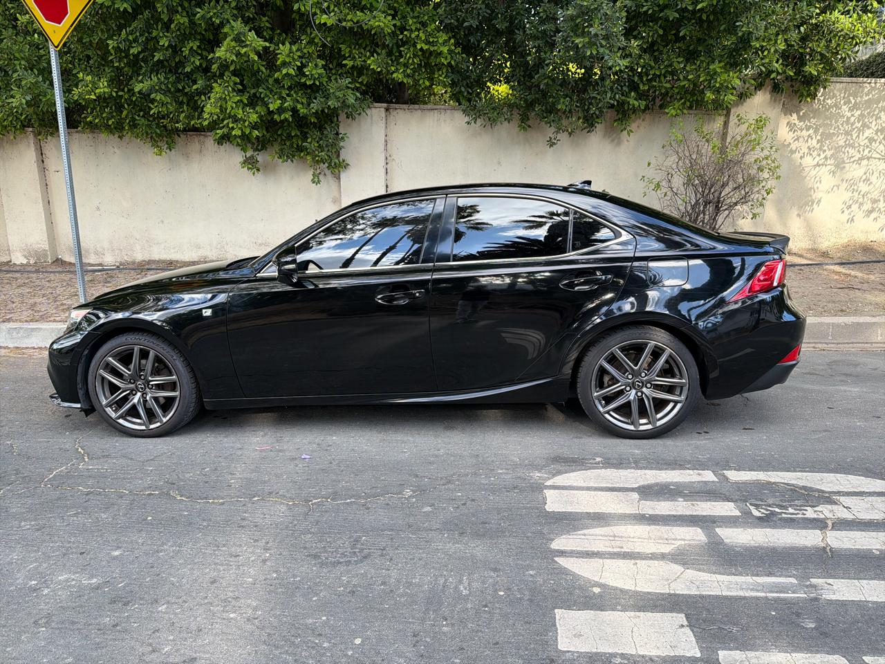 Lexus IS 250 4dr Sport Sdn RWD 2015