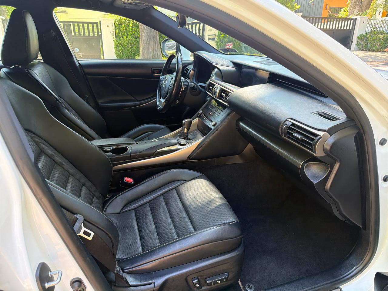 Lexus IS IS 300 AWD 2017