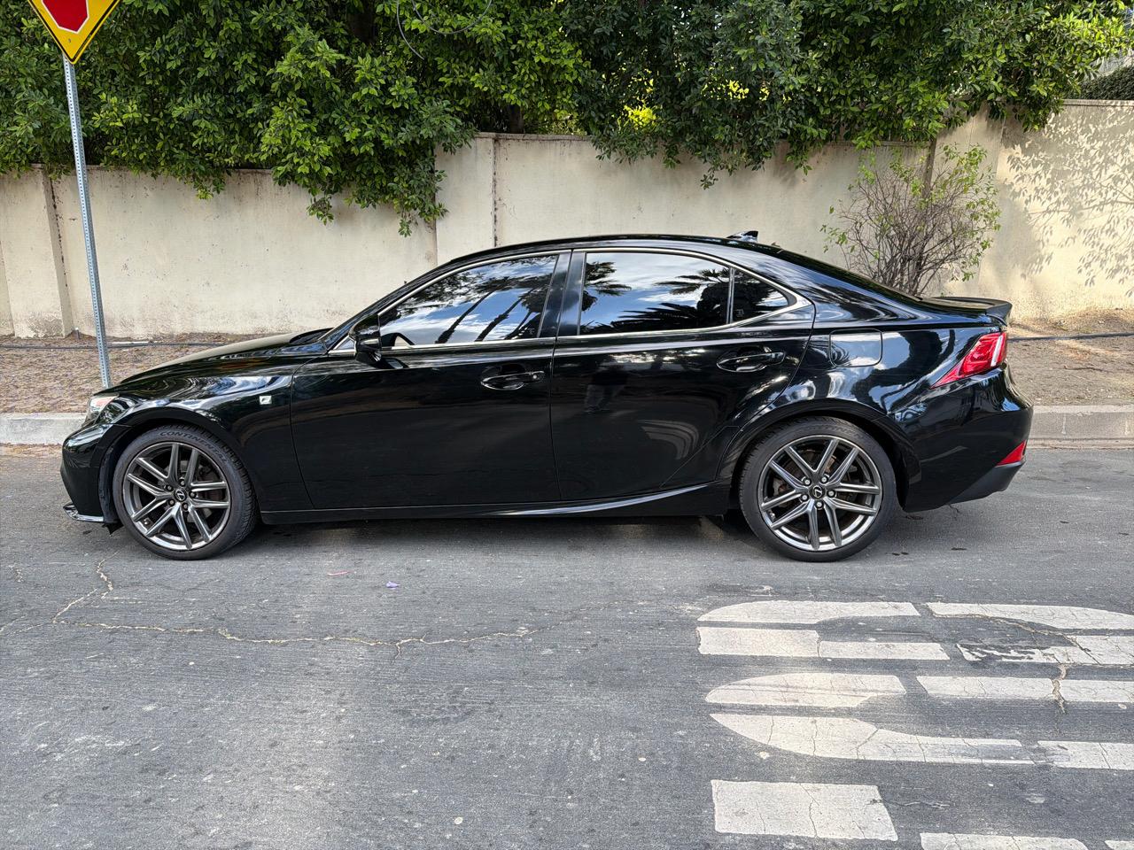 Lexus IS 350 4dr Sdn RWD 2014