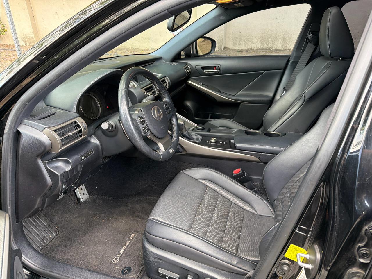 Lexus IS 350 4dr Sdn RWD 2014