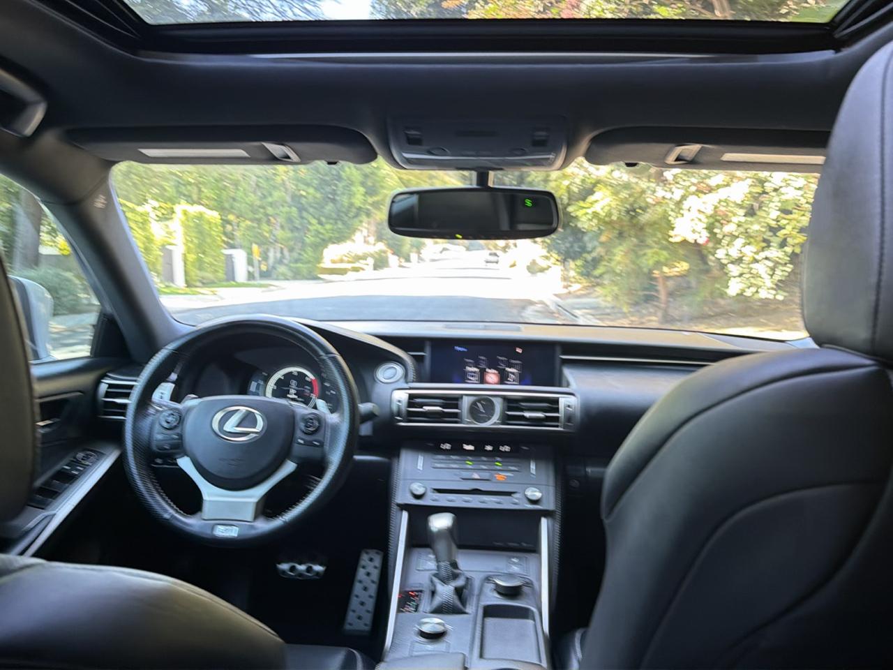 Lexus IS 200t 4dr Sdn 2016