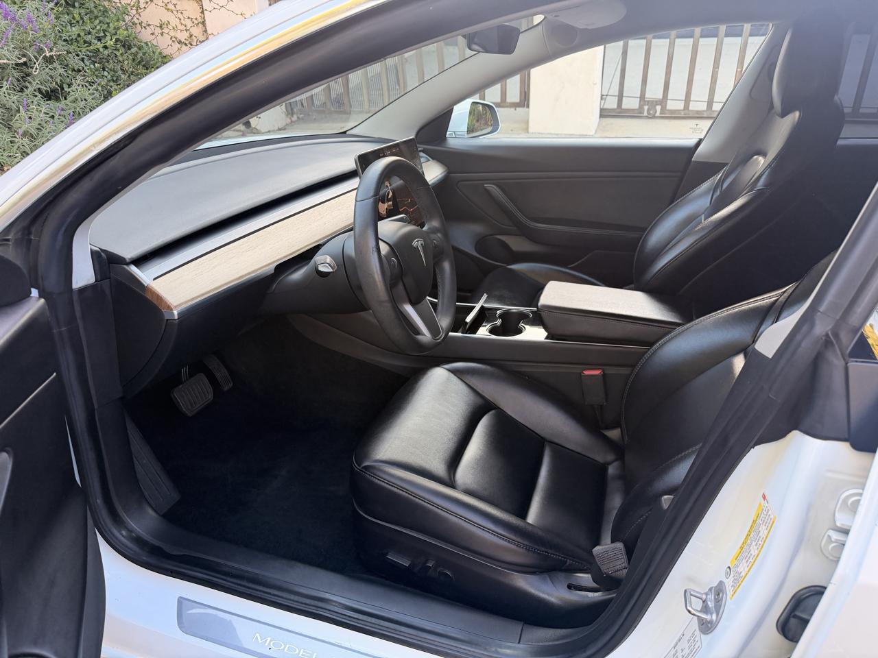 Tesla Model 3 Mid Range RWD *Ltd Avail* 2019