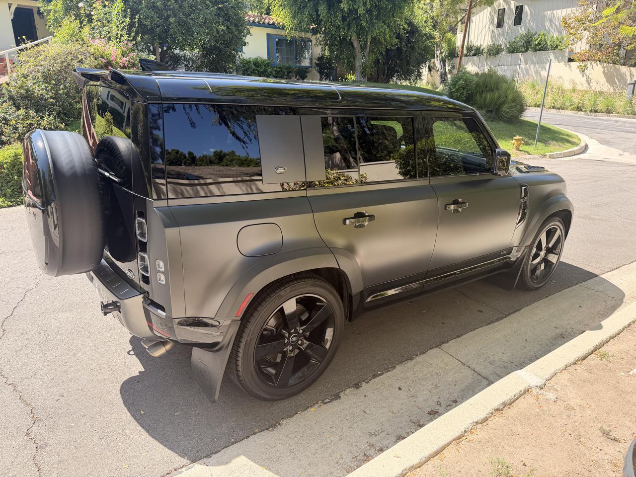 Land Rover Defender 110 Carpathian Edition AWD 2023