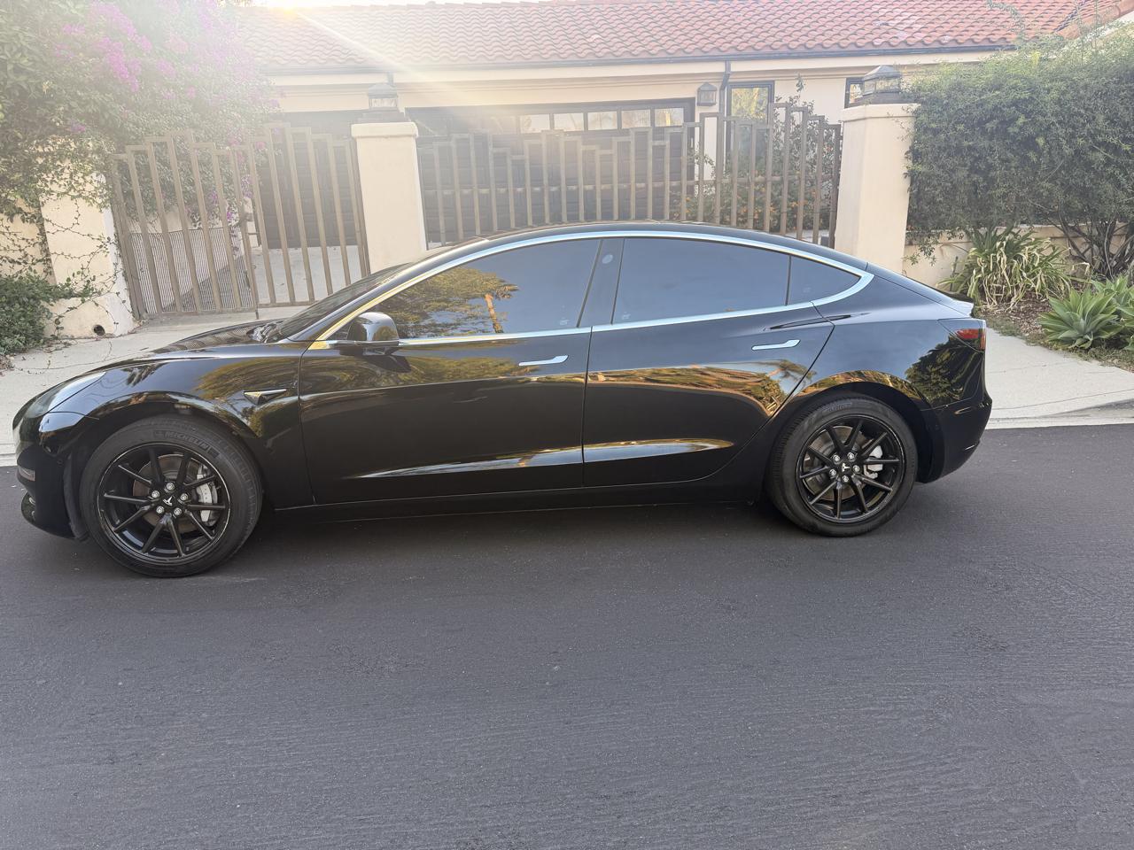 Tesla Model 3 Mid Range RWD *Ltd Avail* 2019