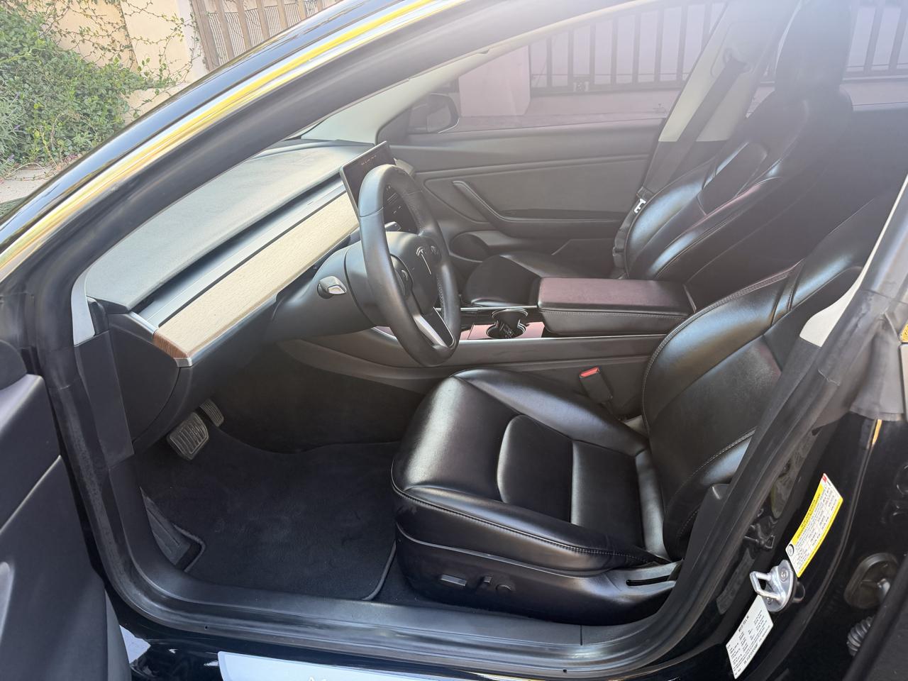 Tesla Model 3 Mid Range RWD *Ltd Avail* 2019