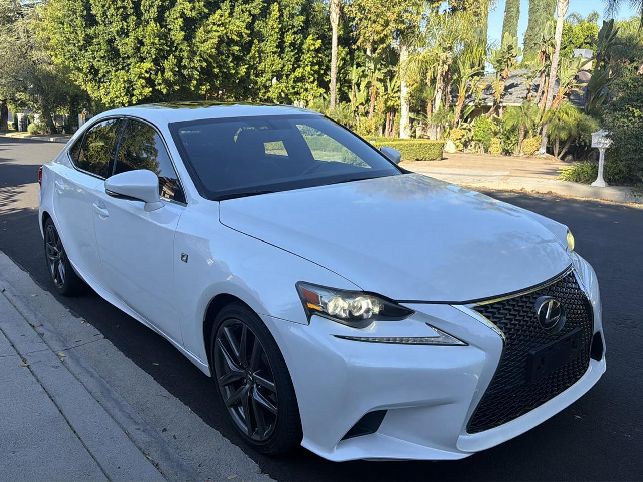 Lexus IS 250 4dr Sport Sdn RWD 2015