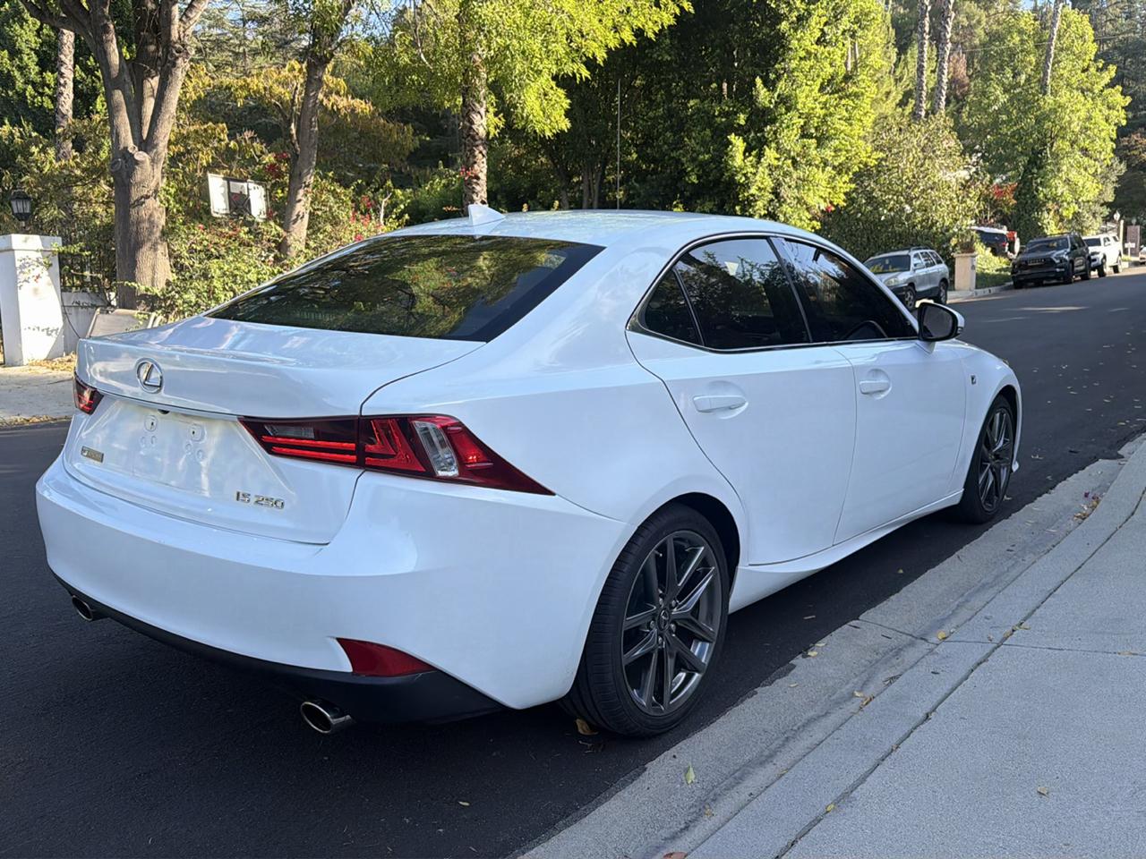 Lexus IS 250 4dr Sport Sdn RWD 2015