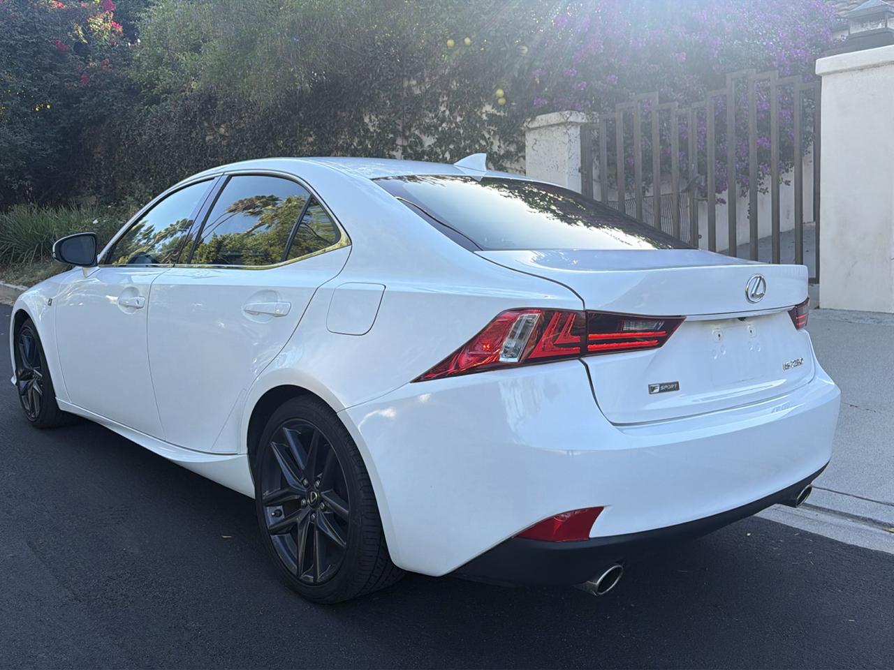 Lexus IS 250 4dr Sport Sdn RWD 2015